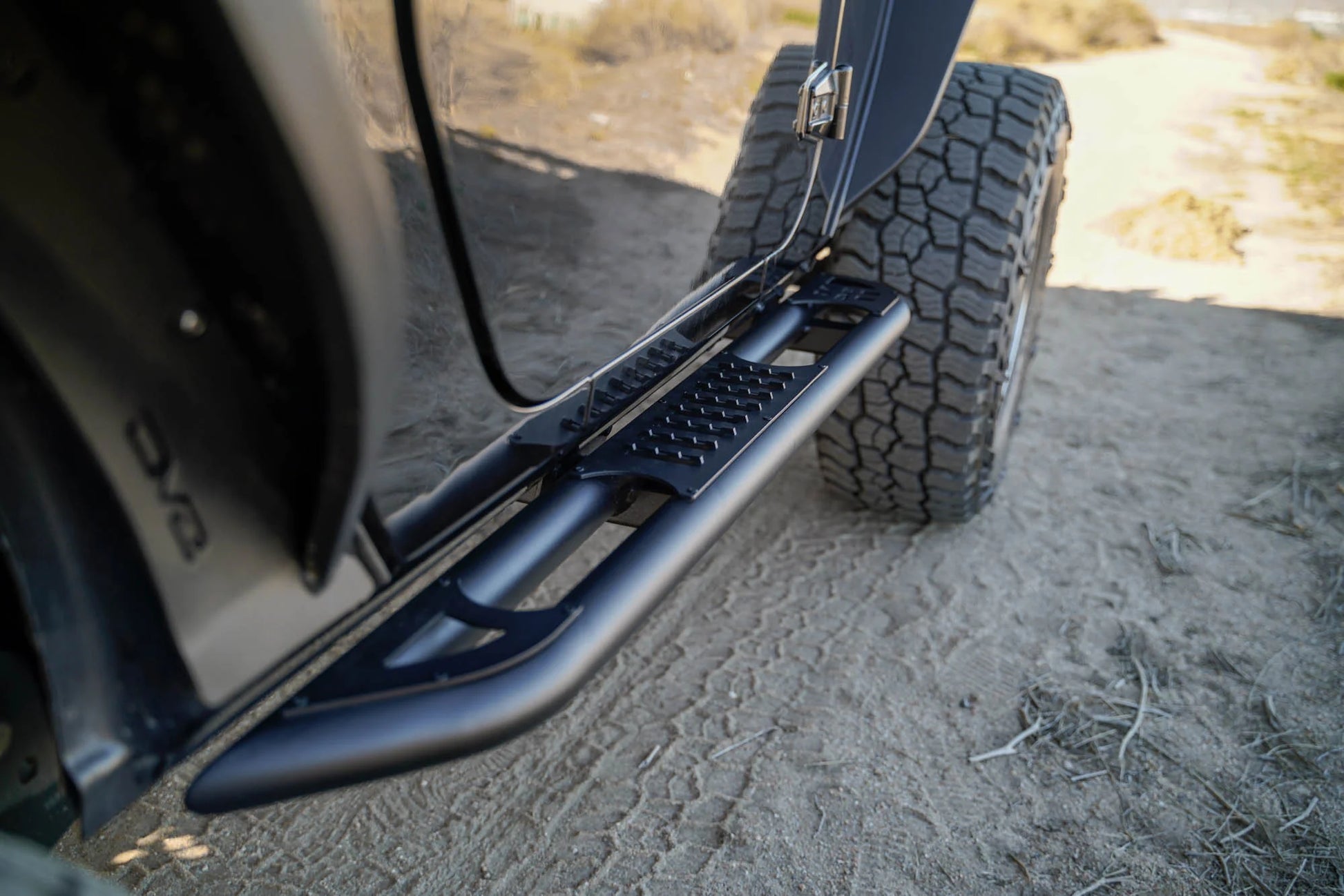 2007-2018 2-Door Jeep Wrangler JK | OE Plus Side Steps