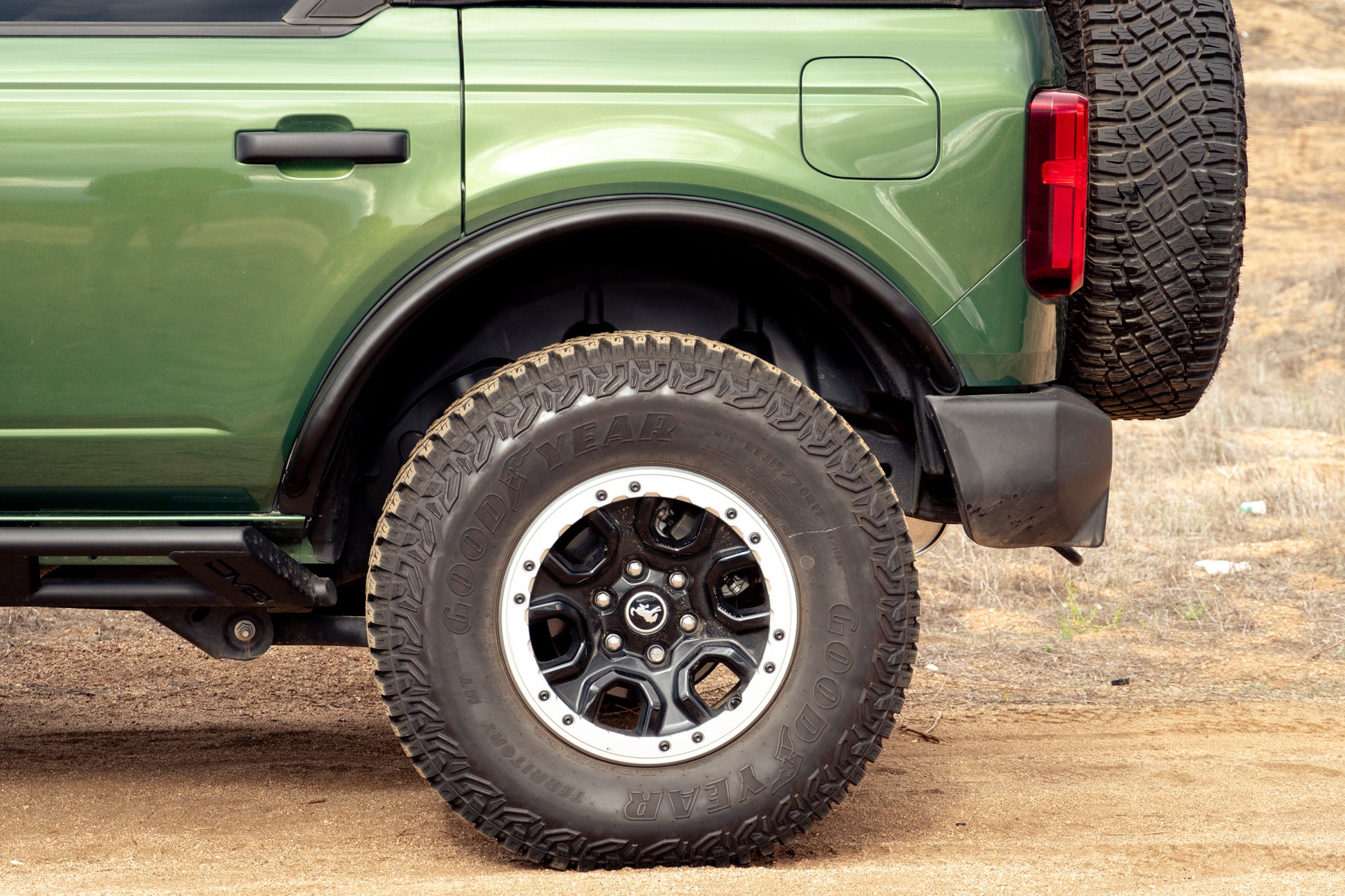 2021-2023 Ford Bronco | Tube Fender Flares