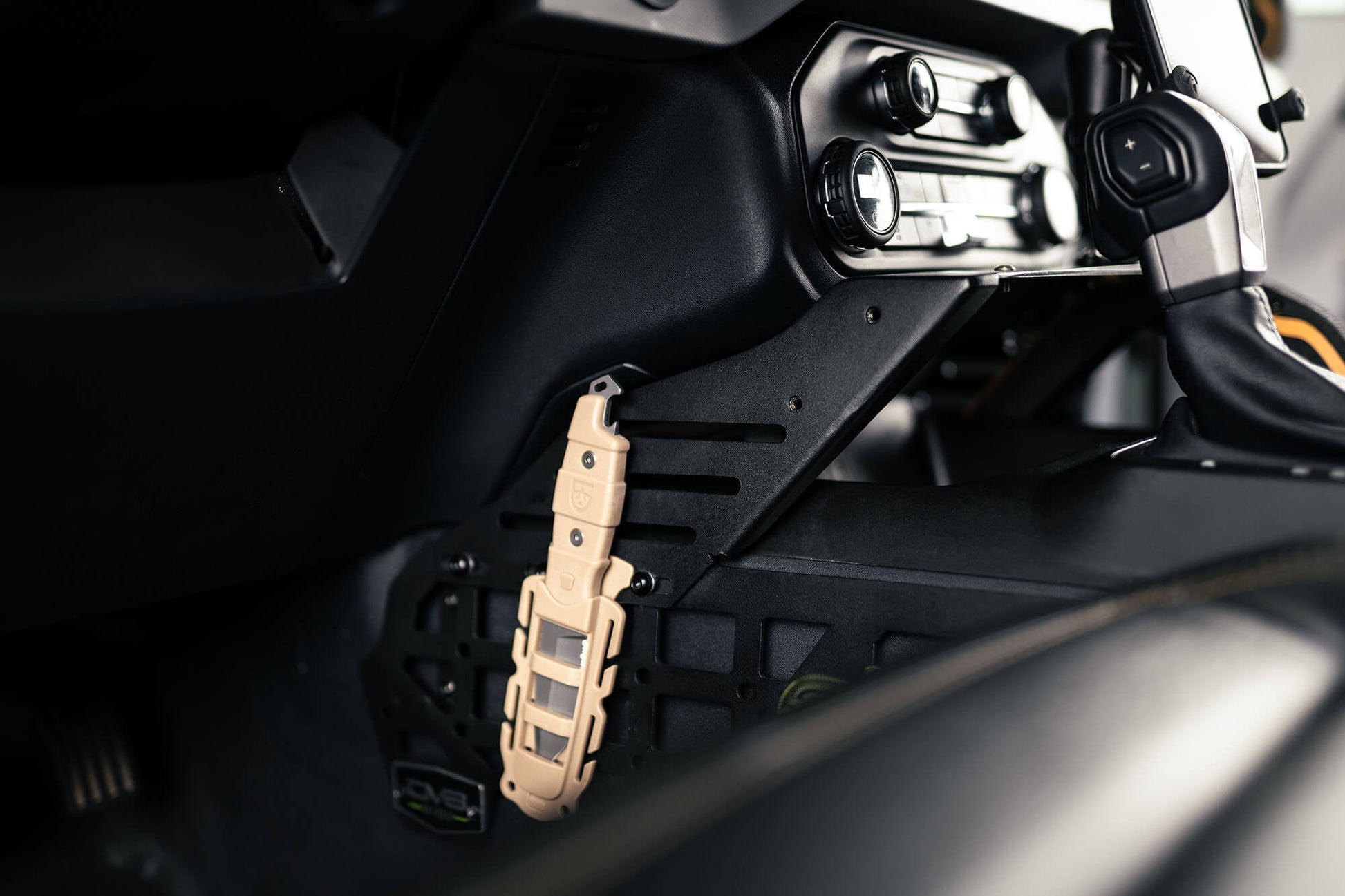 2021-2023 Ford Bronco | Center Console Molle Panels & Bridge