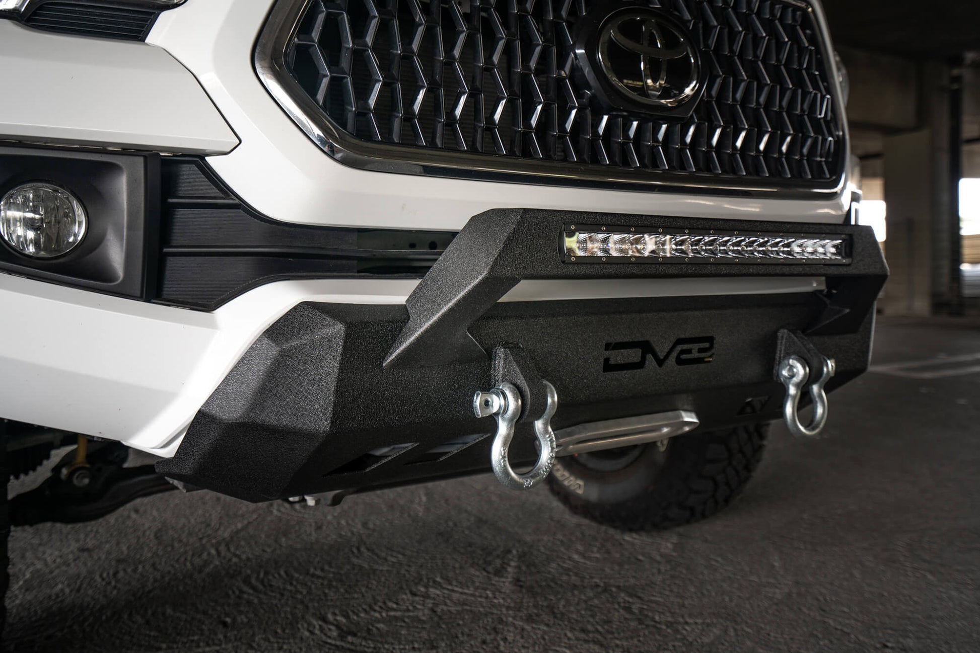 2016-22 Toyota Tacoma Center Mount Front Bumper