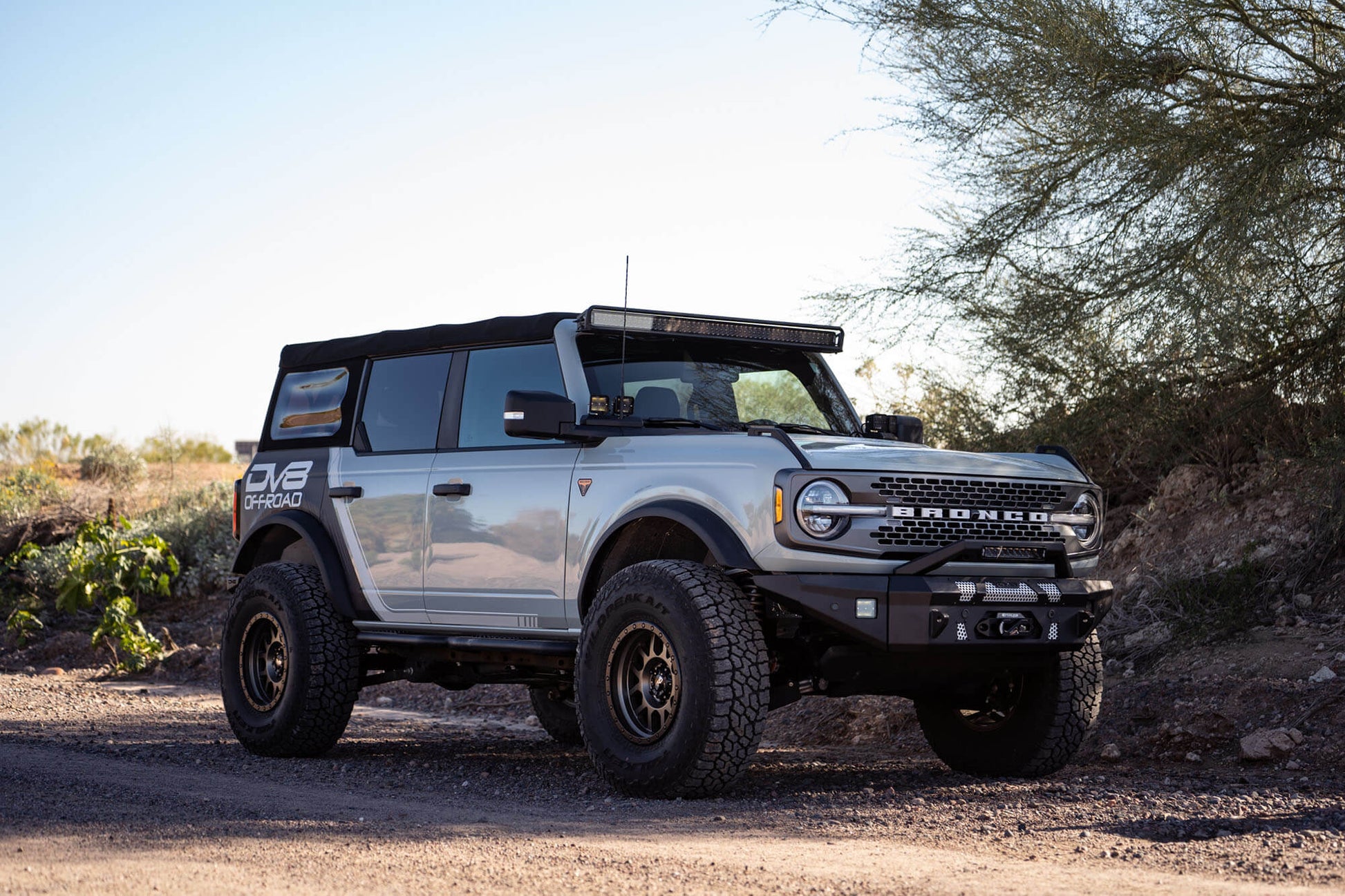 2021-22 Ford Bronco | 52-Inch Straight LED Light Bar Mount