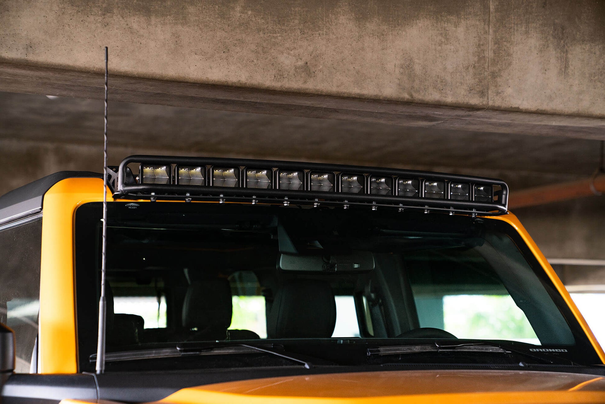 2021-22 Ford Bronco | 40-Inch Curved Light Bar Mount