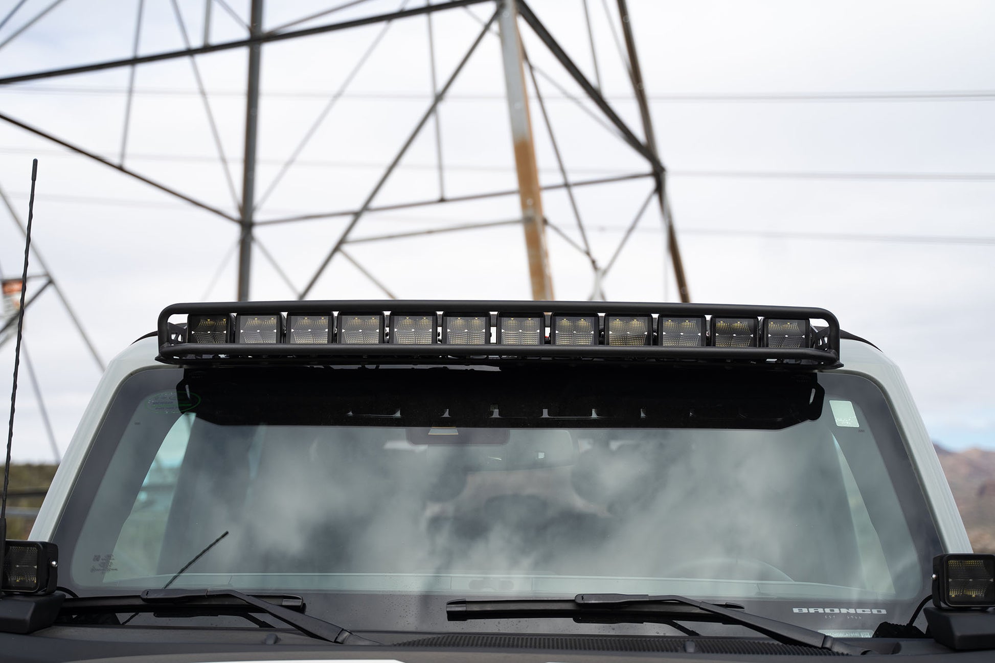 2021-22 Ford Bronco | 40-Inch Curved Light Bar Mount