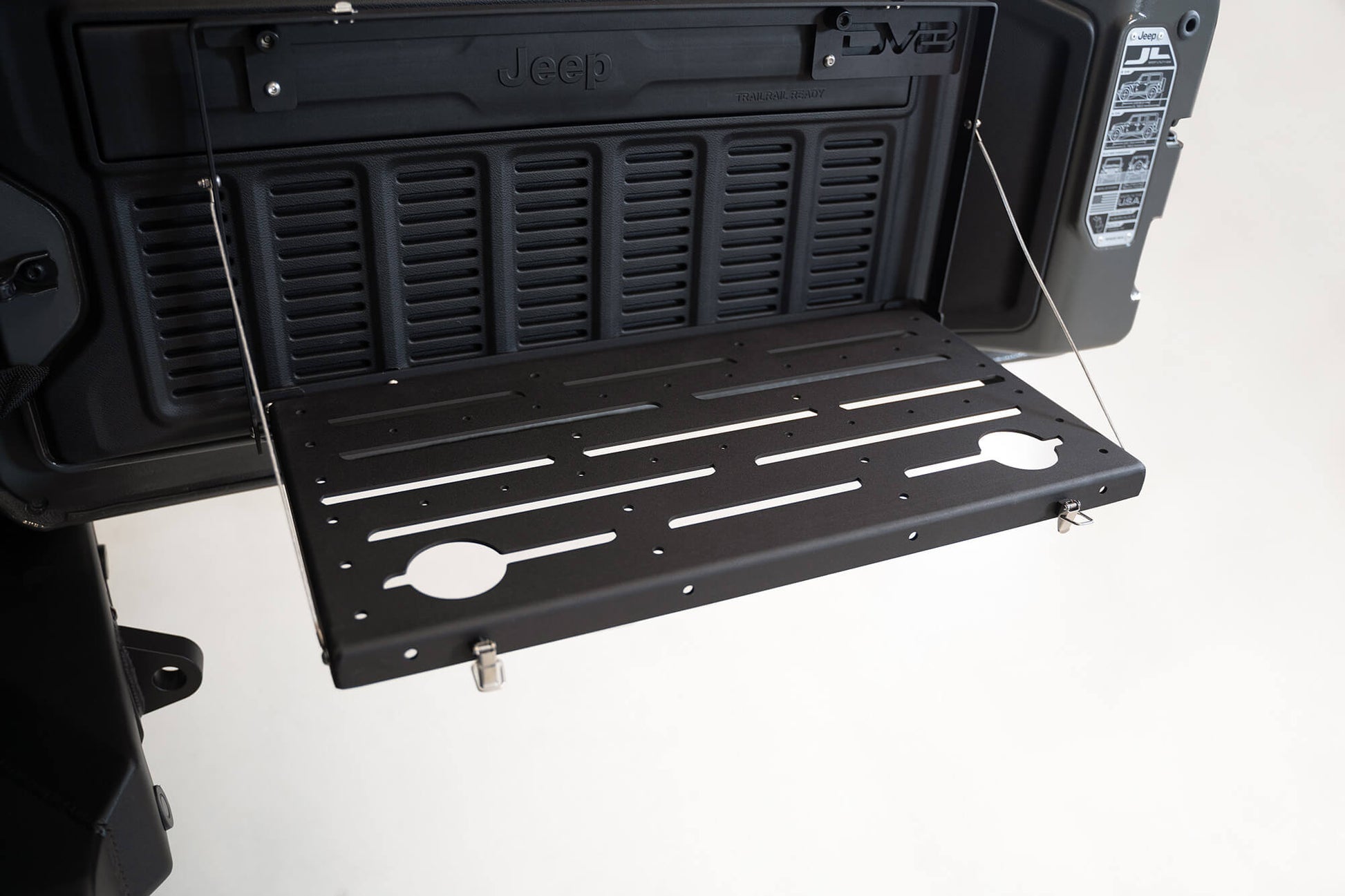 2018-22 Jeep JL Folding Trail Table