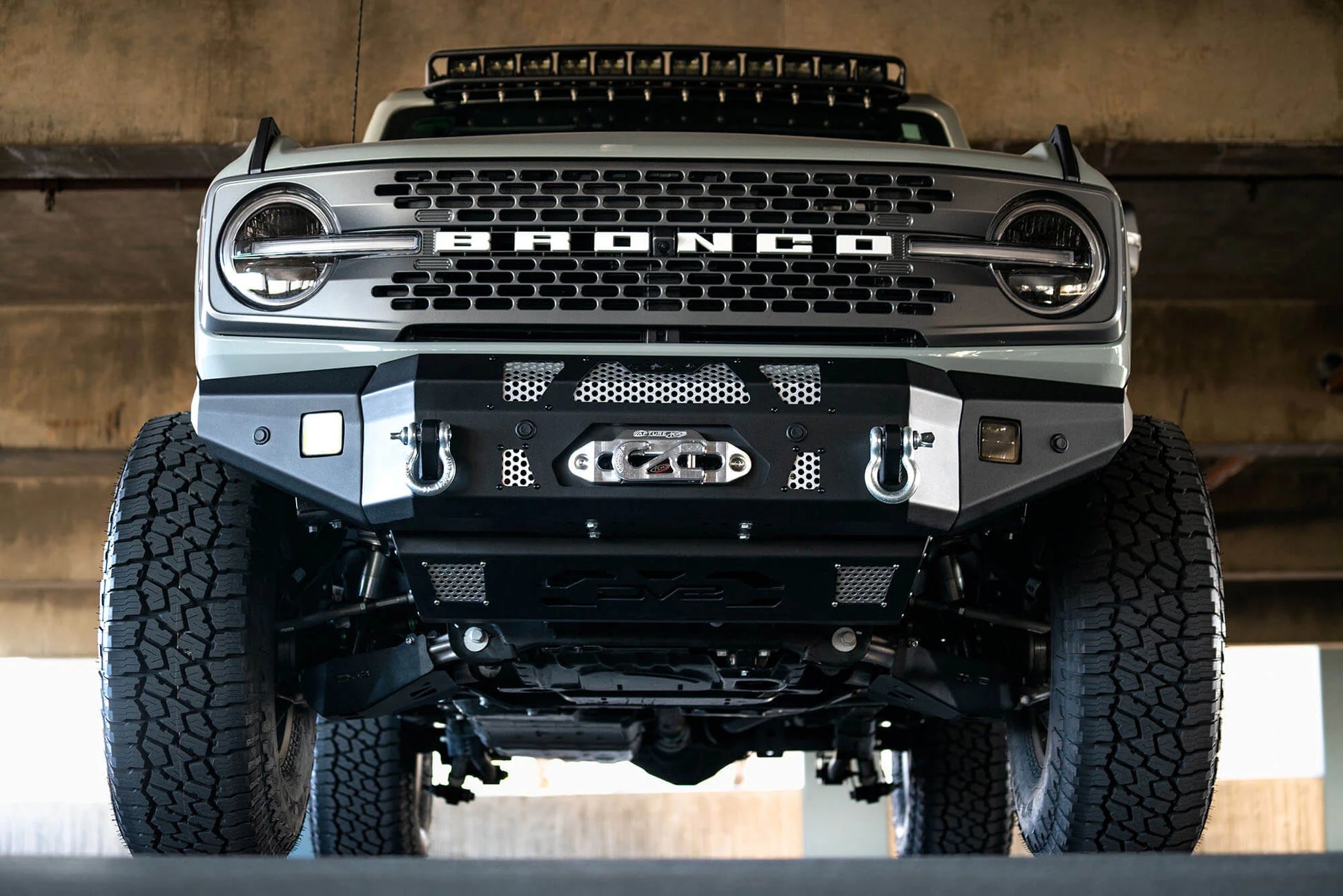 2021-24 Ford Bronco | MTO Series Winch Front Bumper